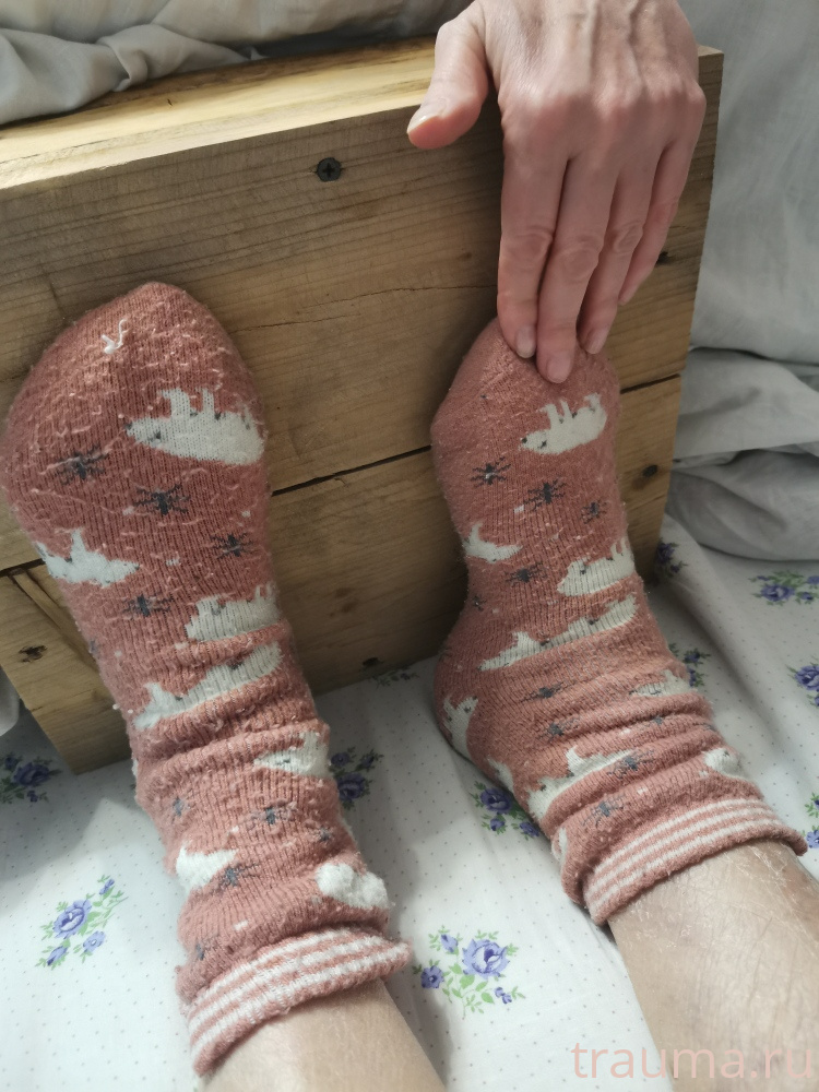 Рентген на дому: по вашему адресу приезжает врач-рентгенолог, травматолог-ортопед с мобильным рентгеновским аппаратом, проводит диагностику травмы или заболевания, делает необходимые рентгенограммы, дает рекомендации по дальнейшему лечению. Получить качественные снимки в домашних условиях возможно благодаря уникальной методике, разработанной МосРентген Центром для института  Склифосовского