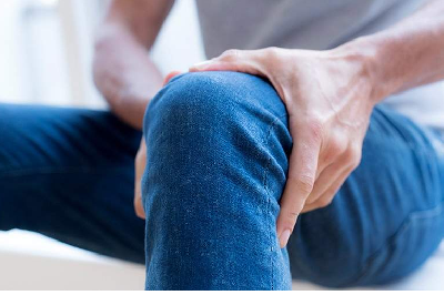 Ортопед перечислил причины боли в коленях