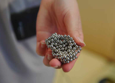 В Москве врачи спасли ребенка, проглотившего 19 магнитов